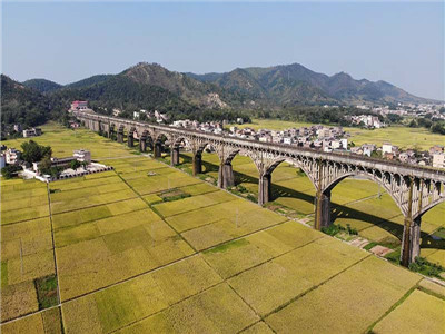 个人耕地承包合同范本