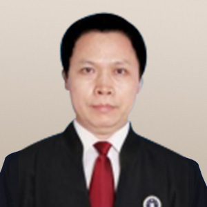 王靓华