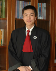 卢华富律师