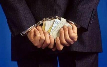 公司法人代表是否要交社保