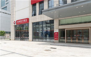 关于简单超市门面出租合同的范本是怎样的