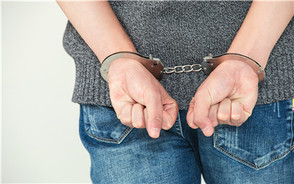2022强奸罪怎么判刑?
